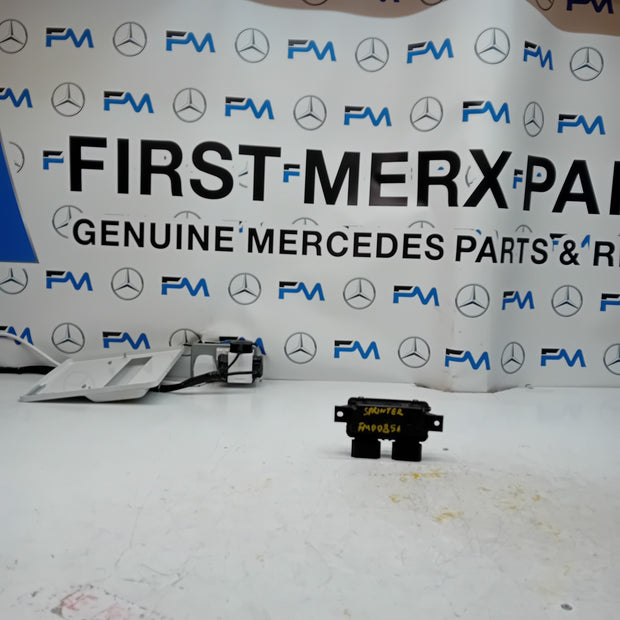 MERCEDES SPRINTER W906 FUEL PUMP CONTROL MODULE A0009008214 FM00856