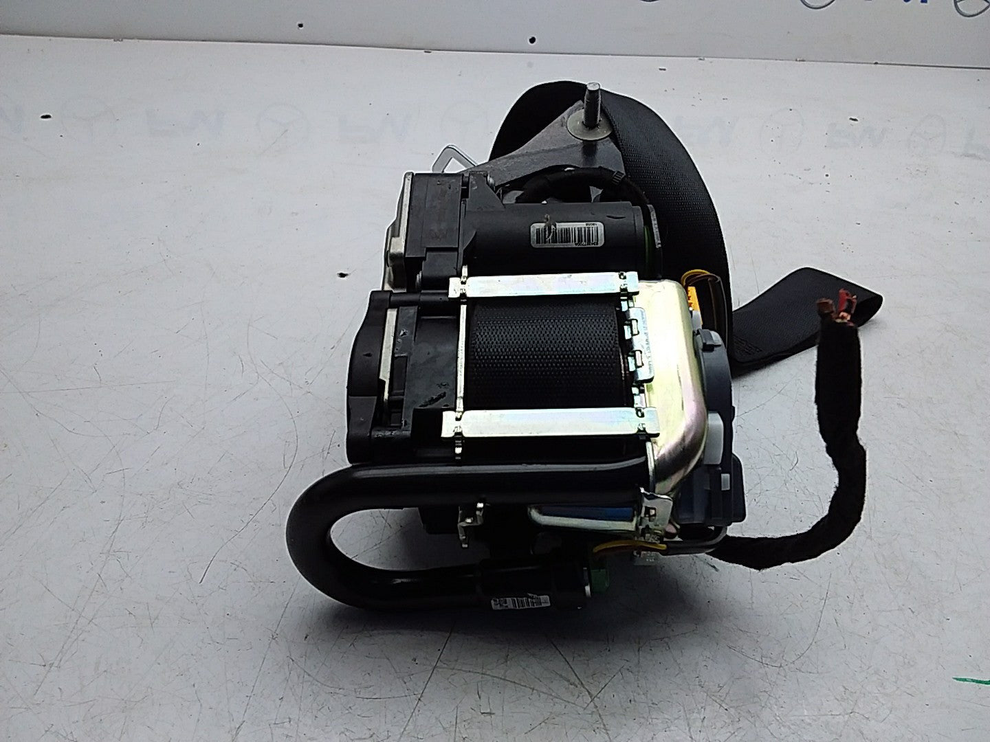 MERCEDES E-CLASS W238 SEAT BELT FRONT RIGHT DRIVER SIDE A2388602900 FMS249 OSF