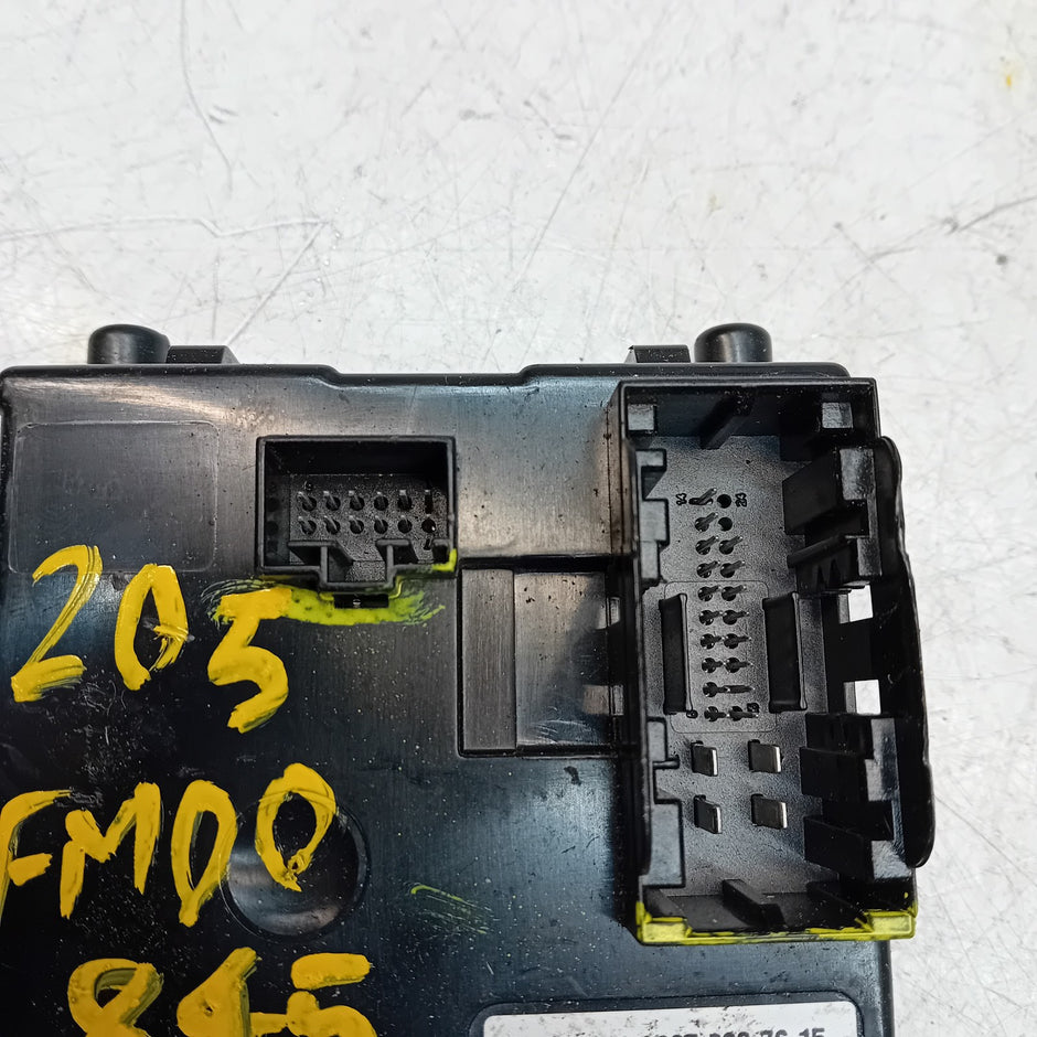 MERCEDES C CLASS 2015 W205 AIR CONDITIONING CONTROL MODULE A2059007615 FM00845