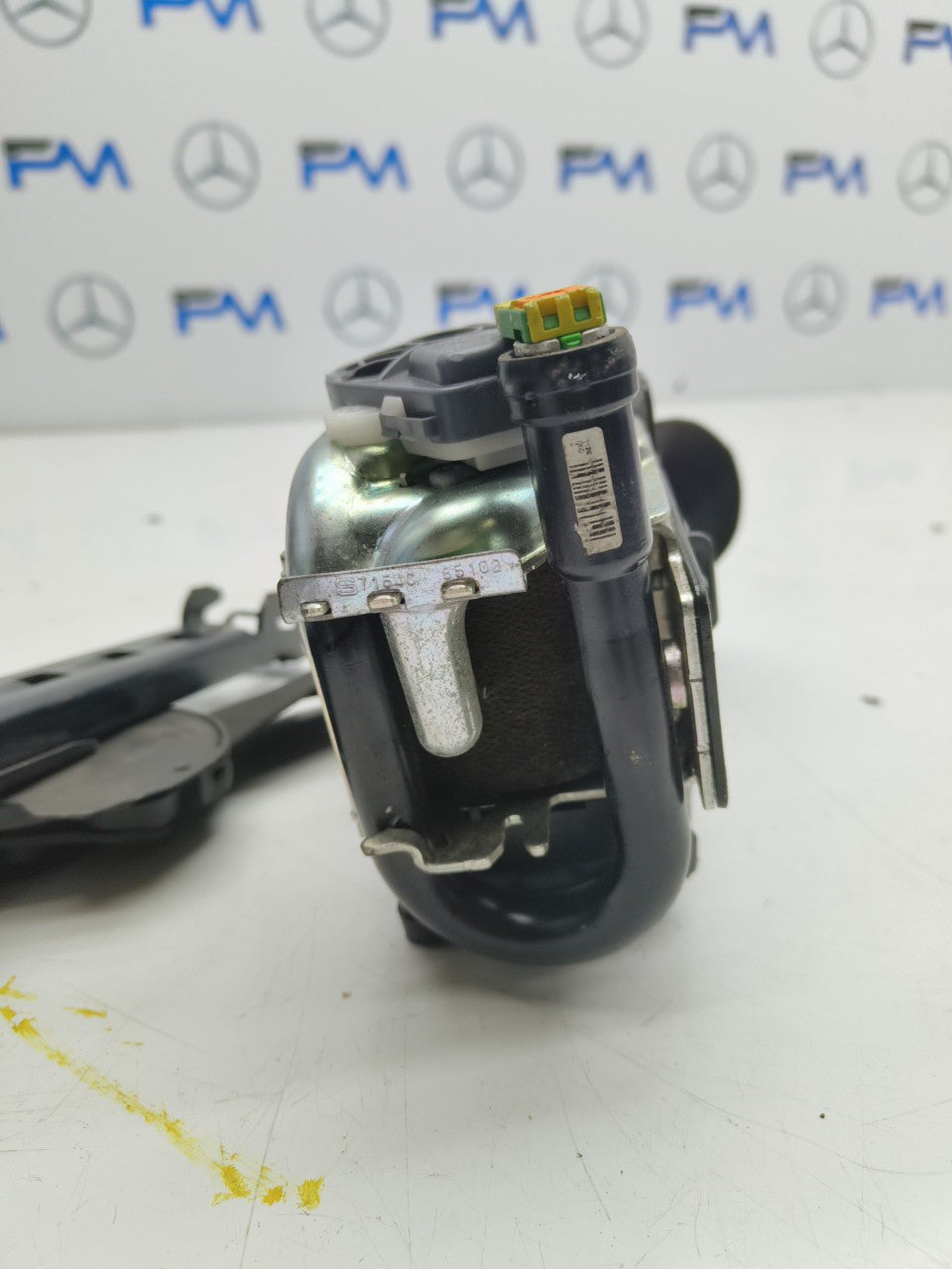 MERCEDES BENZ E-CLASS W212 DRIVER SIDE FRONT SEAT BELT A2128600886 OSF FMS32