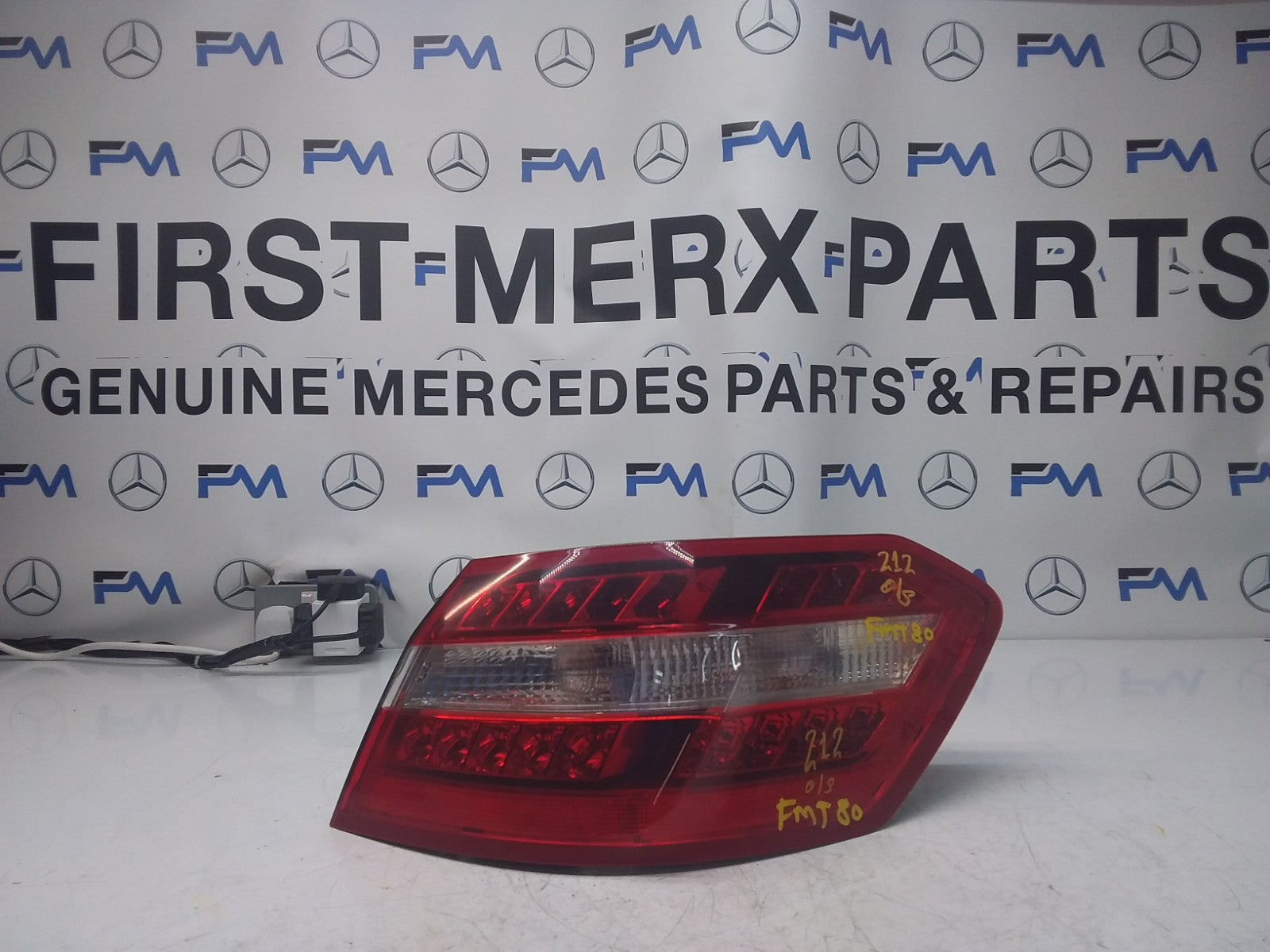 MERCEDES E-CLASS  W212 REAR DRIVERS O/S TAIL LIGHT A2129066701 2009 FMT80