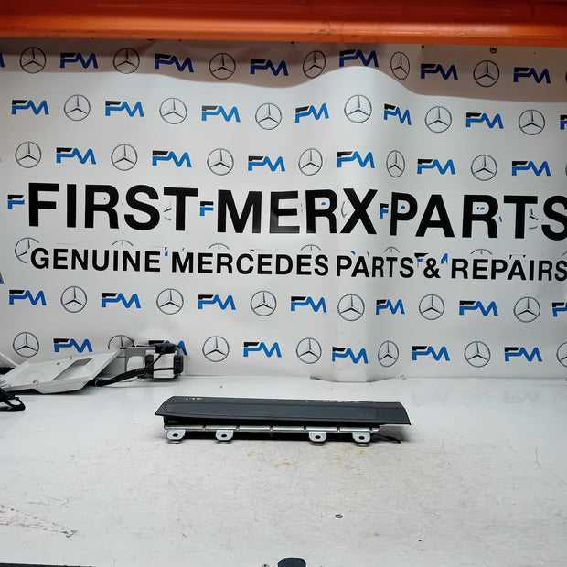 MERCEDES BENZ A-CLASS W176 O/S/F DRIVER SIDE KNEE AIRBAG FM00808