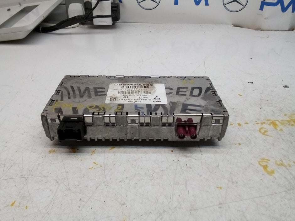 MERCEDES BENZ M-CLASS W166 2013 DIGITAL RADIO CONTROL UNIT A1669003602 FM00802