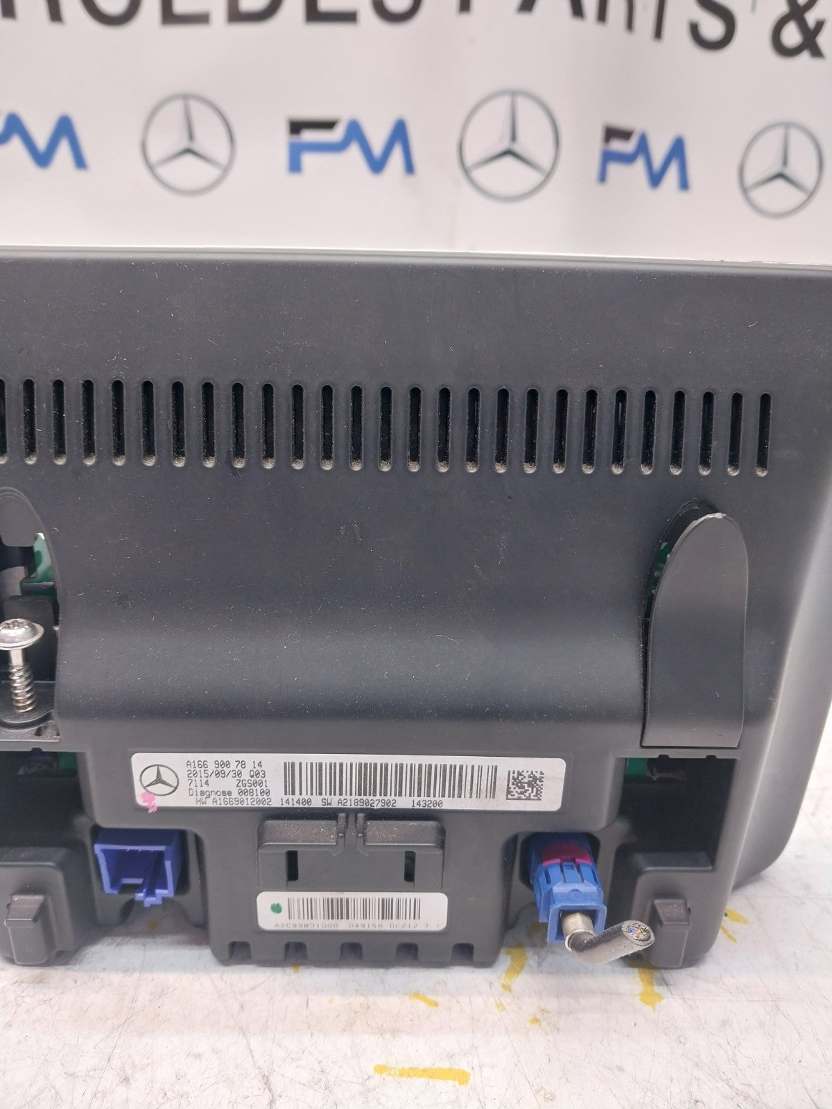 MERCEDES M-CLASS W166 DISPLAY SCREEN A1669007814 2015 FM00719