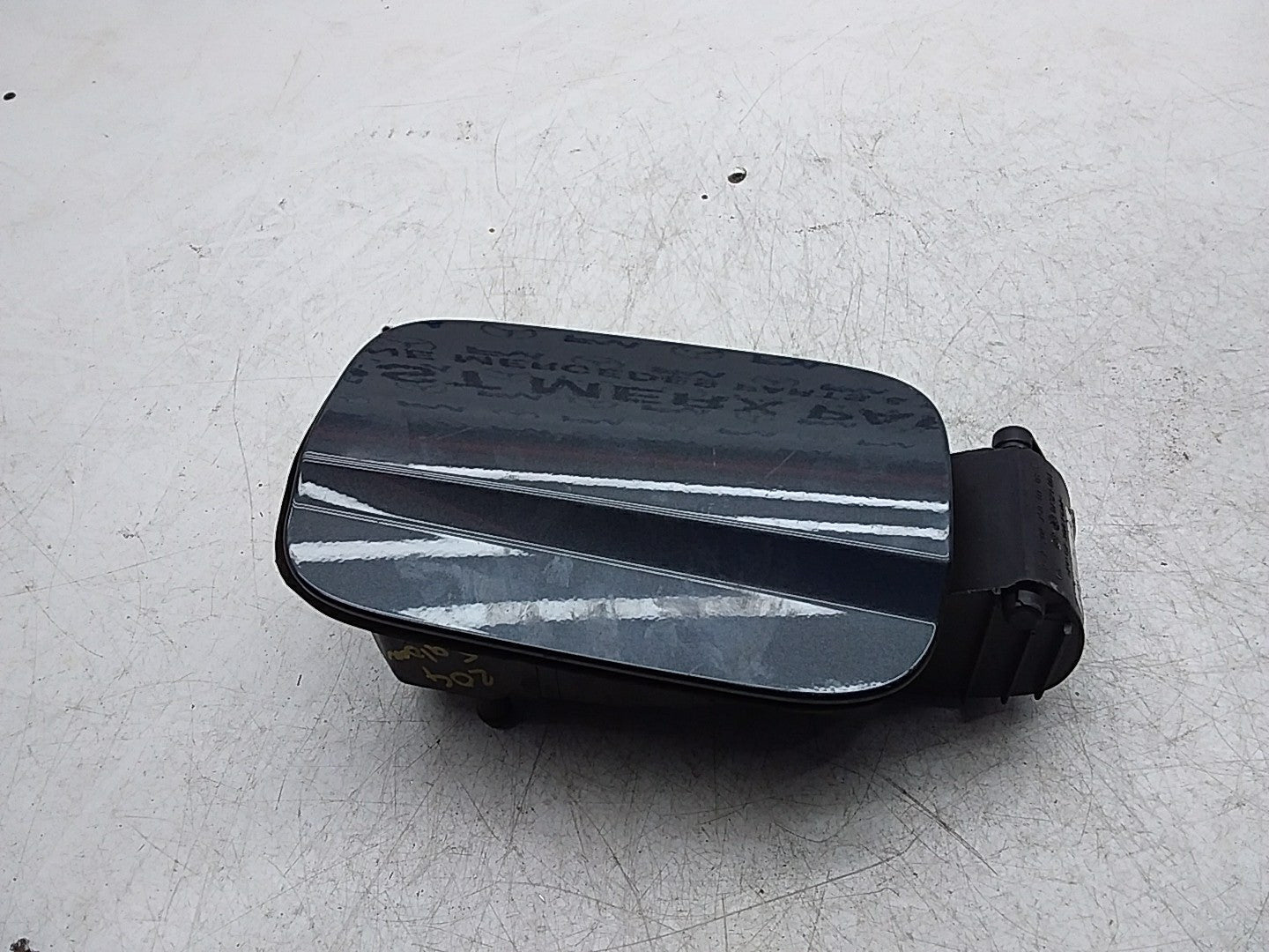 MERCEDES C-CLASS FUEL FILLER FLAP W204 A2047500103 FM000002