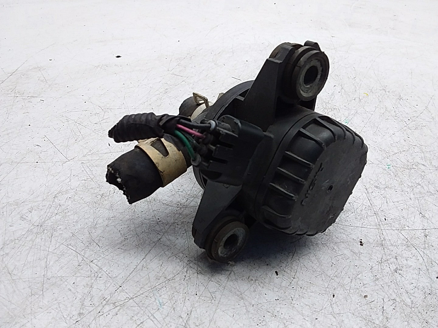 MITSUBISHI OUTLANDER INVERTER WATER PUMP 21141010420 FMP10