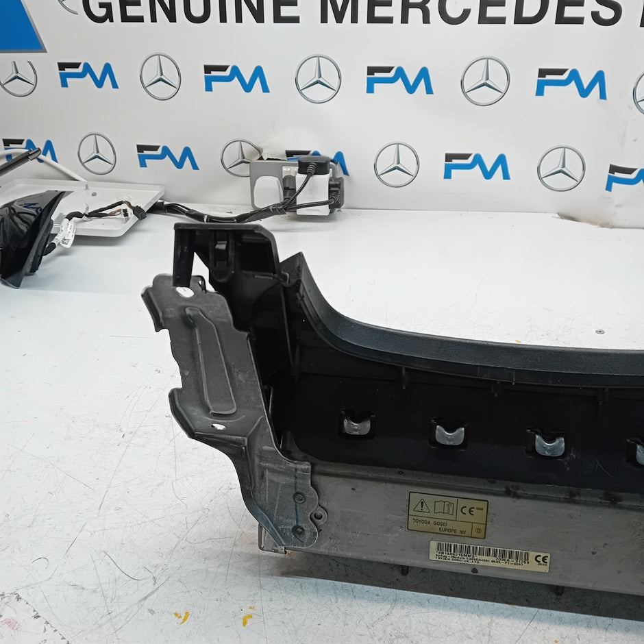 MITSUBISHI OUTLANDER MK3 KNEE AIR SRS BAG RIGHT DRIVER SIDE 7030A-31753 FM00986