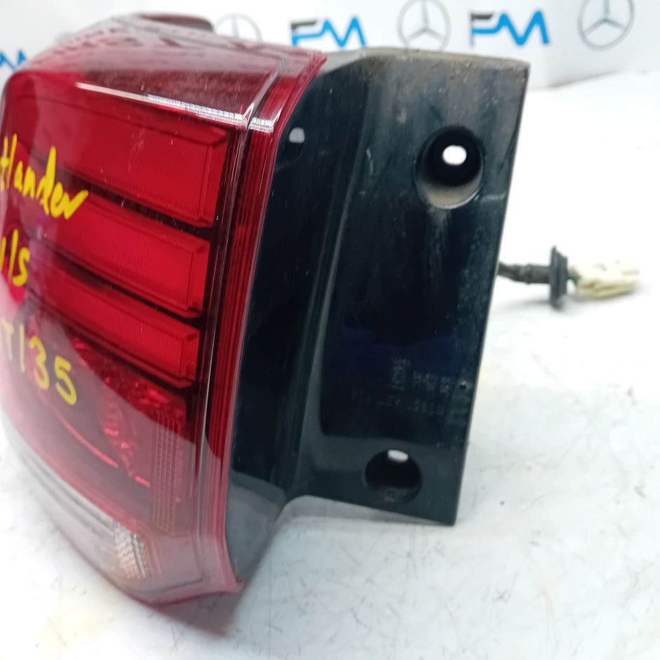 MITSUBISHI OUTLANDER MK3 2015-19 PASSENGER SIDE NS OUTER REAR TAIL LIGHT FMT135