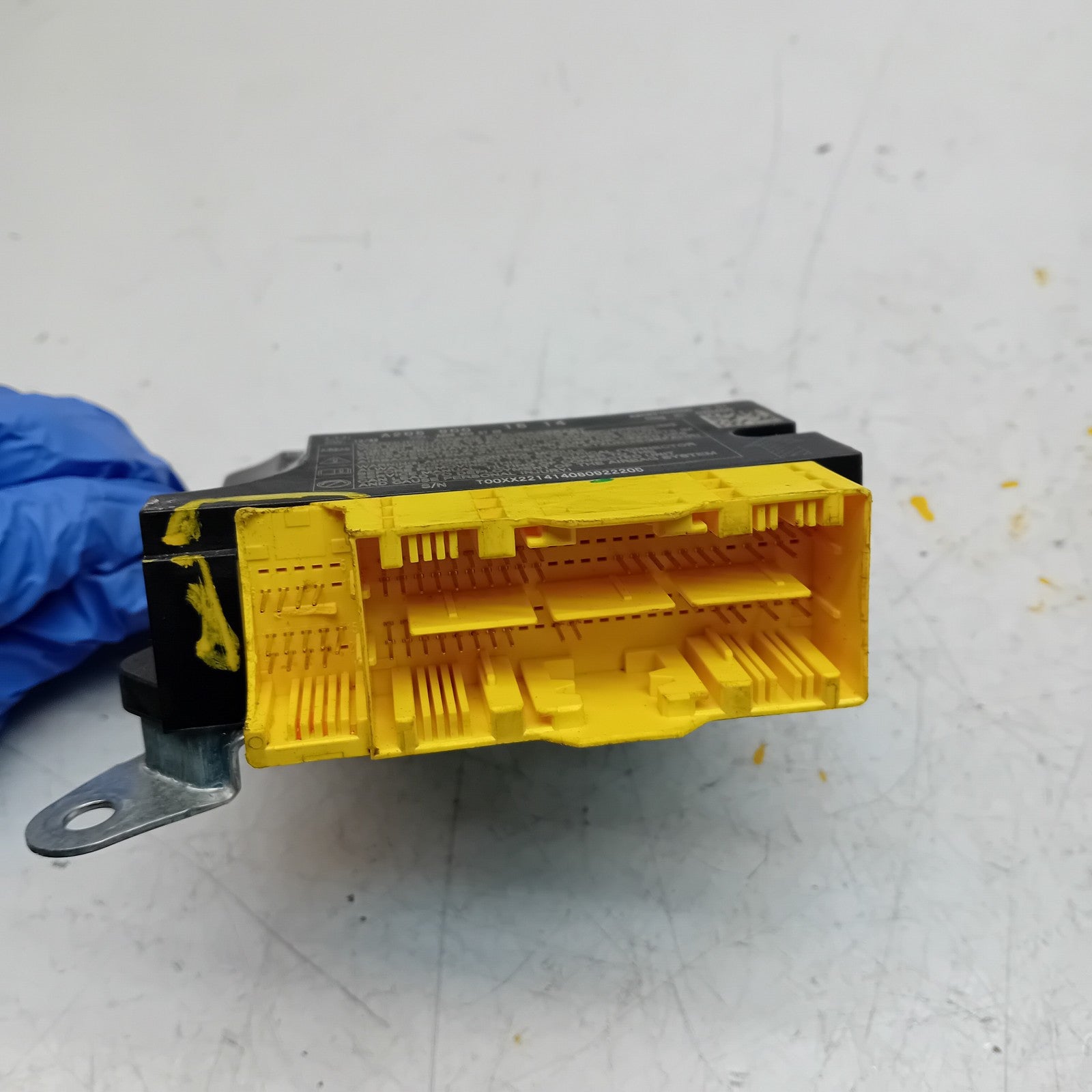MERCEDES C-CLASS AIRBAG CONTROL MODULE W205 A2059001814 FM00830