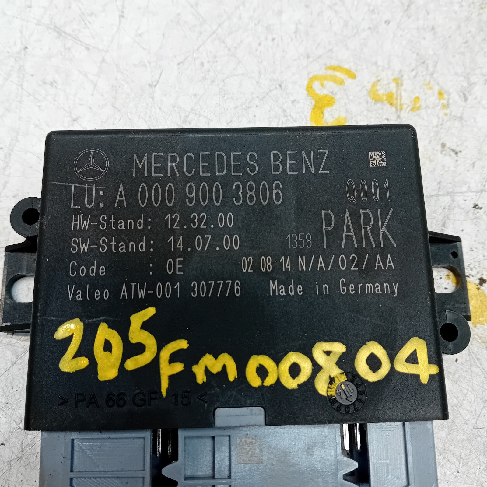 MERCEDES C-CLASS W205 PARKING DISTANCE SENSOR MODULE A0009003806 FM00804 2014