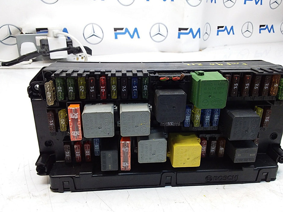 Mercedes E-CLASS W212 Fuse  Box RELAY A2129004025 FMF90