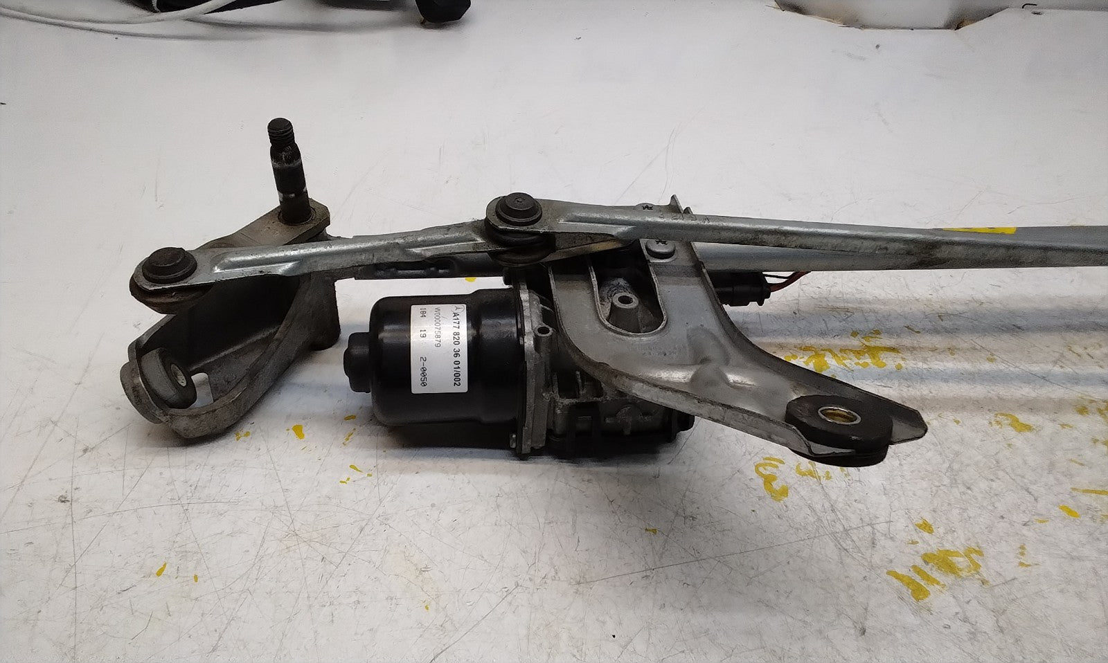 MERCEDES-BENZ A CLASS W177  FRONT WIPER MOTOR WITH LINKAGE A1779064801 FM00749