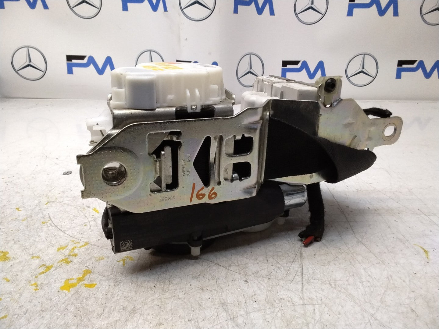 MERCEDES M CLASS GLE SEAT BELT FRONT LEFT PASSENGER A1668601300 W166 FMS373 NSF