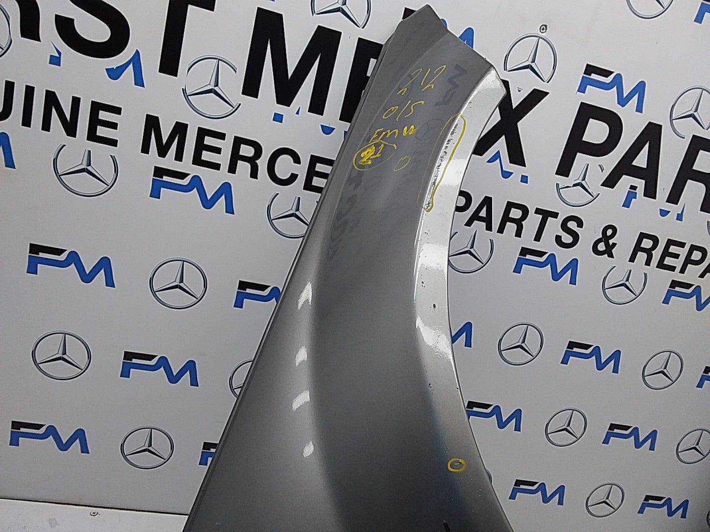MERCEDES  E-CLASS W212 OS RIGHT DRIVER SIDE WINGS FMW21 2009 ONWARDS 