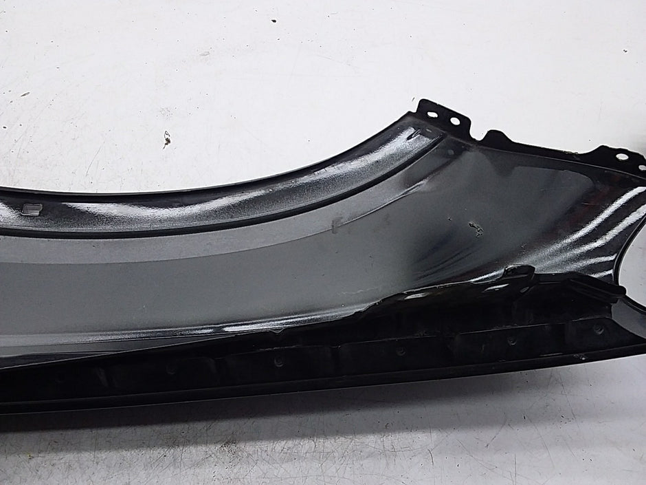 MERCEDES BENZ GLA W156 OS RIGHT DRIVER SIDE WINGS A1568810214 FMW02 (DAMAGED)