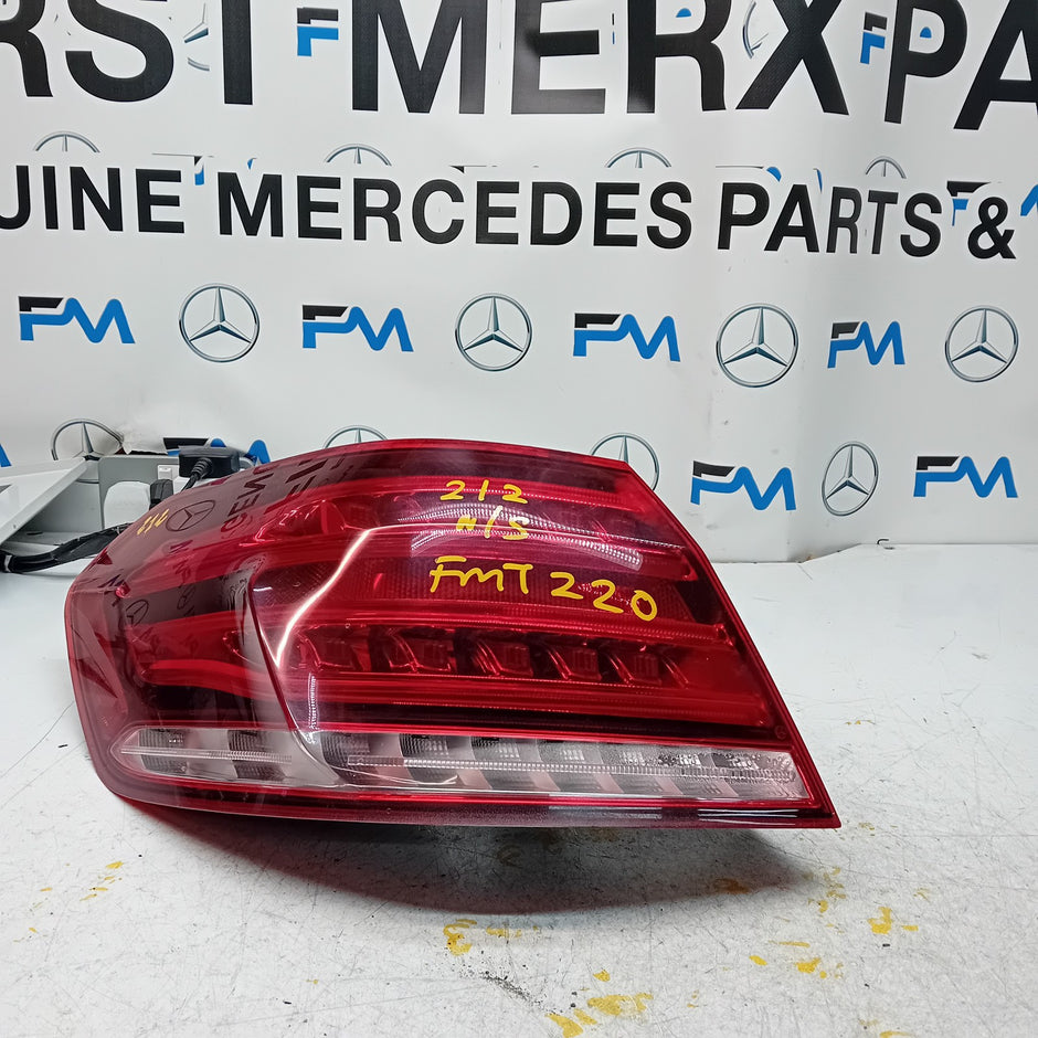 MERCEDES E-CLASS W212 PASSENGER SIDE LEFT NS REAR TAIL LIGHT A2129060703 FMT220