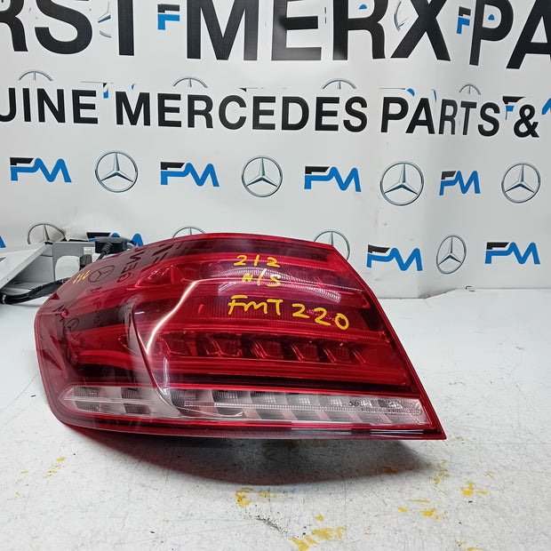 MERCEDES E-CLASS W212 PASSENGER SIDE LEFT NS REAR TAIL LIGHT A2129060703 FMT220