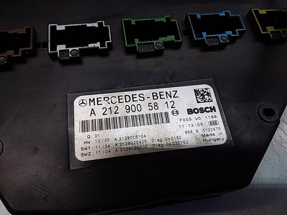 Mercedes E-CLASS W212 Fuse  Box RELAY A2129005812 FMF88 