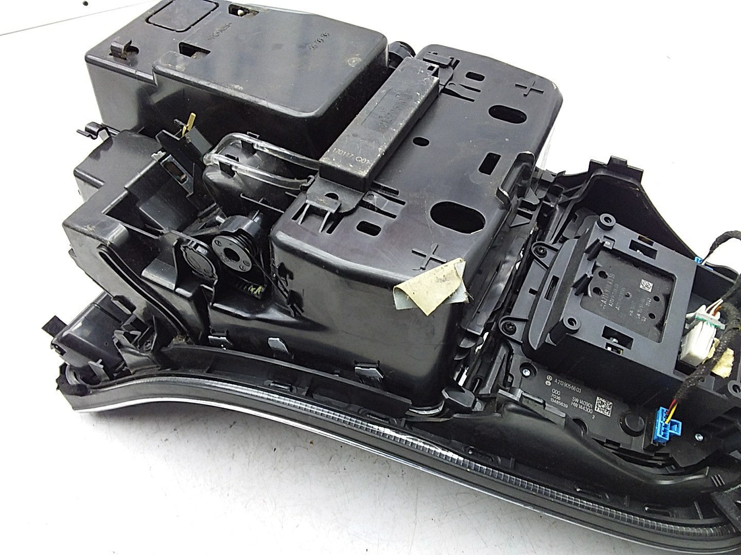 2016-2019 MERCEDES E CLASS W213 CENTRE  CONSOLE  A2138100815 FMK08