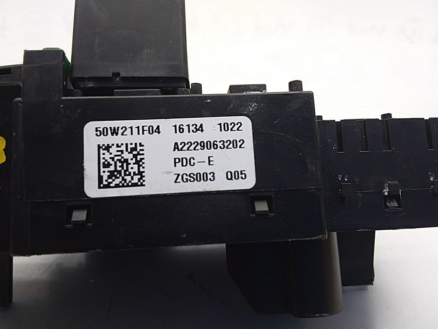 MERCEDES BENZ S-CLASS W222 2014 -2021 FUSE RELAY BOX A2229063202  FMF53