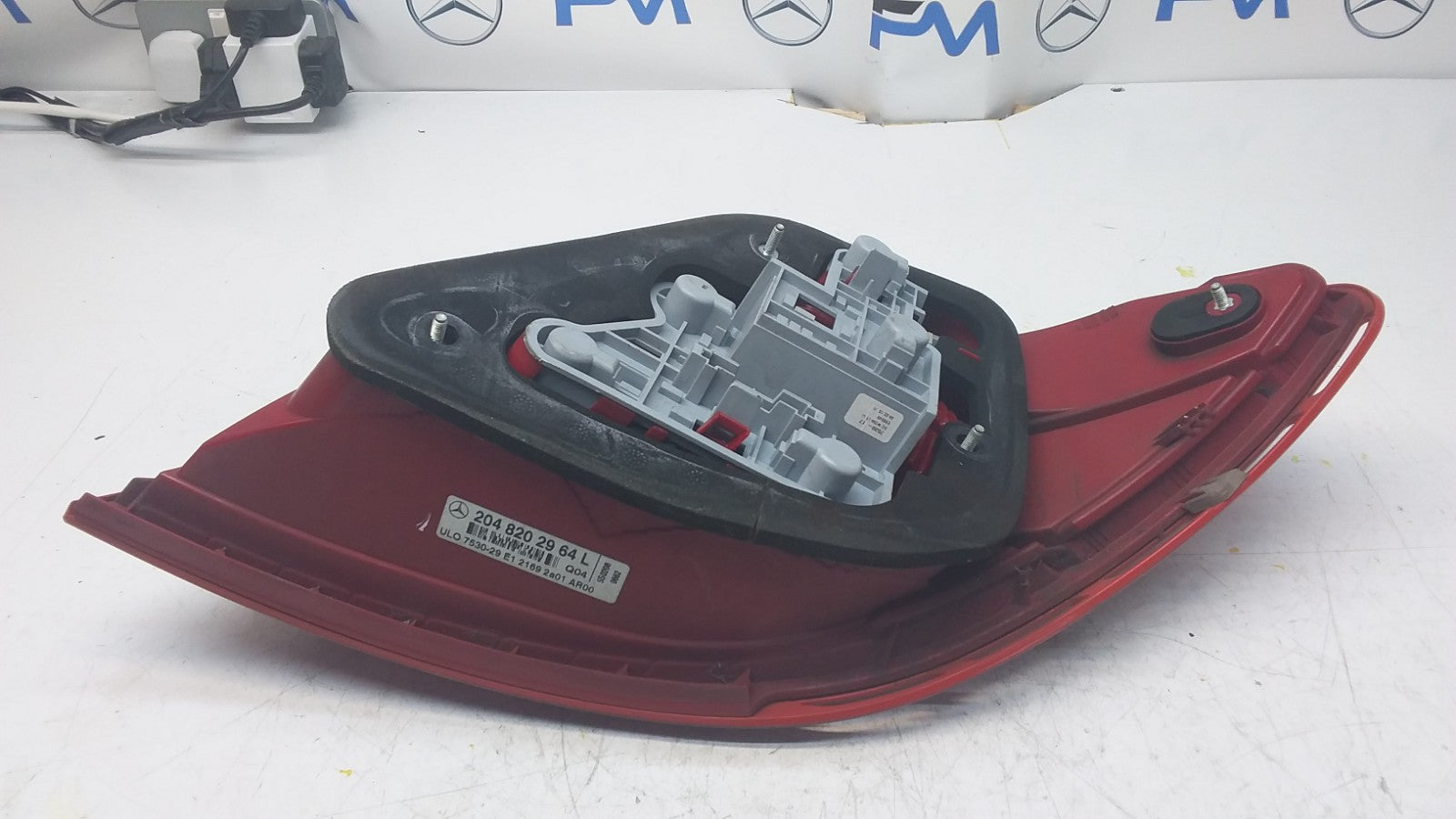 MERCEDES C-CLASS W204 PASSENGER SIDE NS REAR TAIL LIGHT A2048202964 2008 FMT105