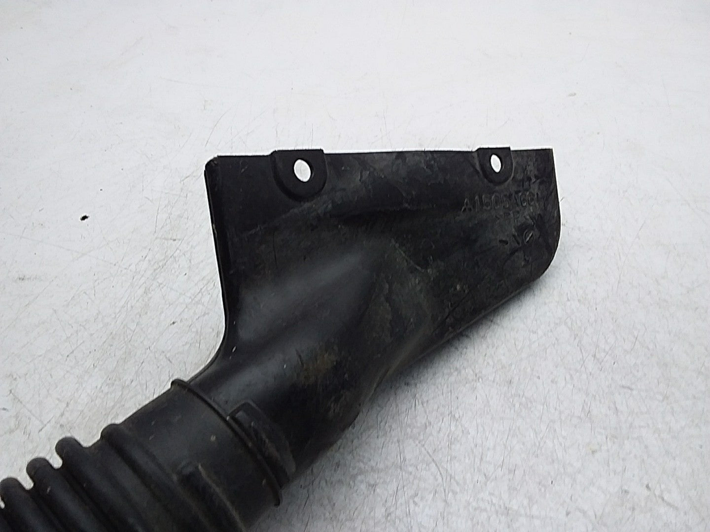 MITSUBISHI OUTLANDER AIR INTAKE TUBE  FMI61 1505A661