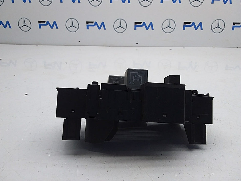 MERCEDES BENZ S-CLASS W222 FUSE BOX RELAY  A2229063202 FMF73