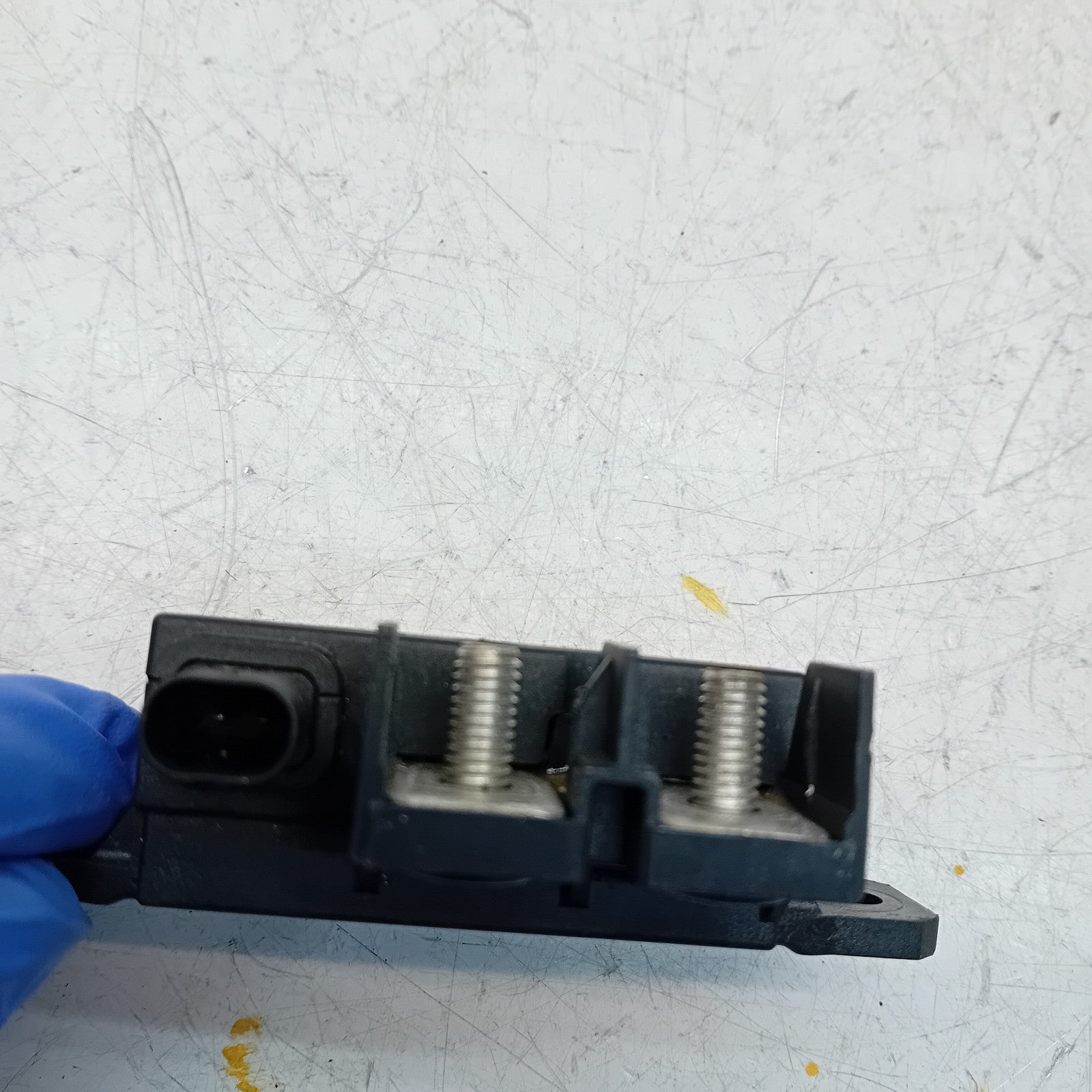 MERCEDES  SPRINTER W906 BATTERY RELAY MODULE A0009822023 FM00866
