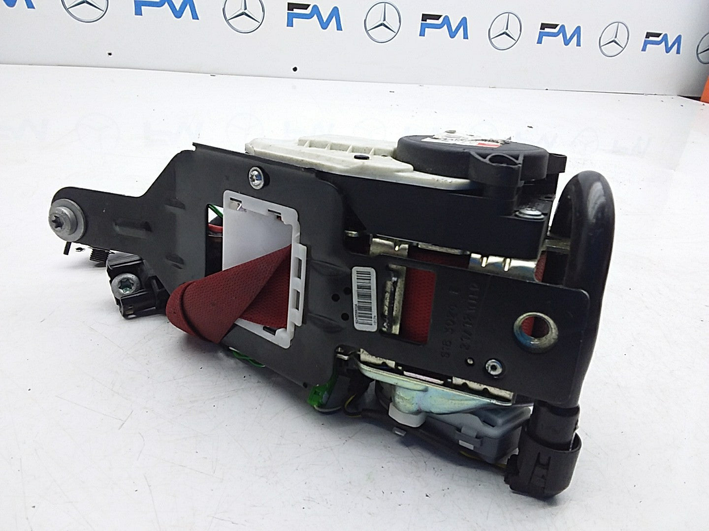 MERCEDES C-CLASS W204 SEAT BELT FRONT LEFT PASSENGER SIDE A2048602385 FMS202 NSF