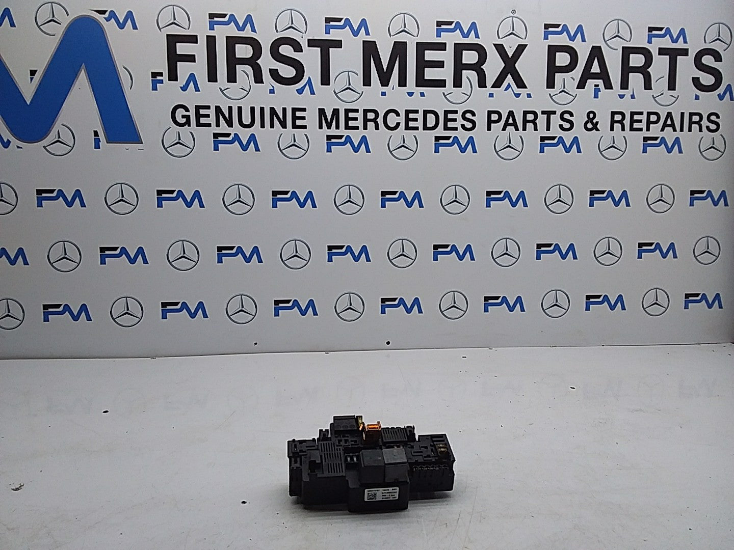 MERCEDES BENZ E-CLASS W213 2016ONWARDS FUSE RELAY BOX  A2139062202 FMF129