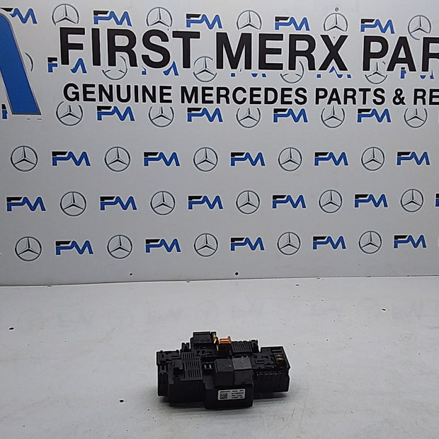 MERCEDES BENZ E-CLASS W213 2016ONWARDS FUSE RELAY BOX  A2139062202 FMF129