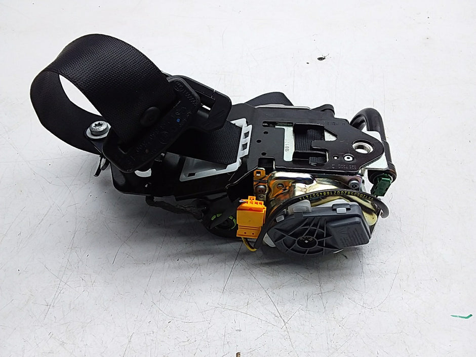 MERCEDES E-CLASS W238 SEAT BELT FRONT LEFT PASSENGER SIDE A2388602800 FMS257 NSF