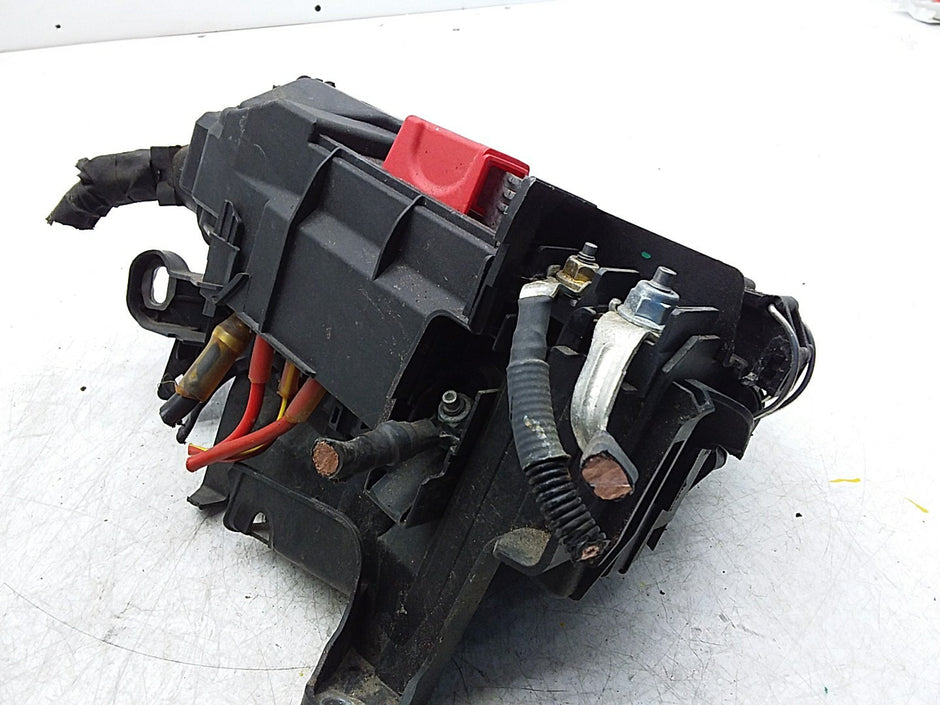 Mercedes B-CLASS  W246 Fuse Relay Junction Box  FMF150 A2469980601
