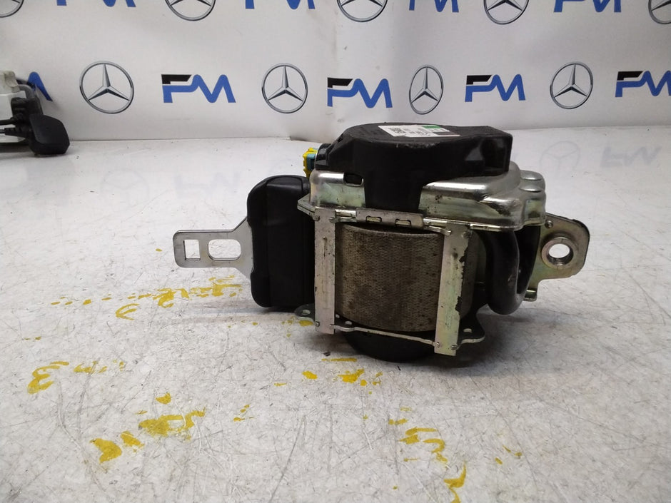 MERCEDES C-CLASS W205 SEAT BELT REAR RIGHT DRIVER SIDE A2058601601 FMS352 OSR