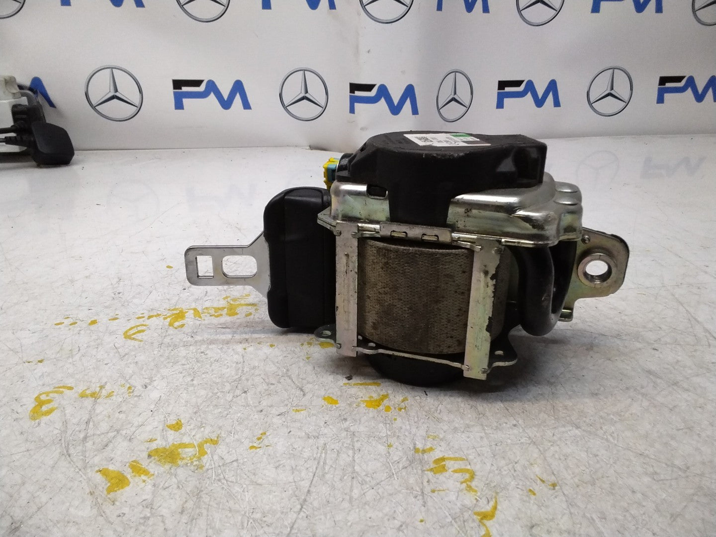 MERCEDES C-CLASS W205 SEAT BELT REAR RIGHT DRIVER SIDE A2058601601 FMS352 OSR
