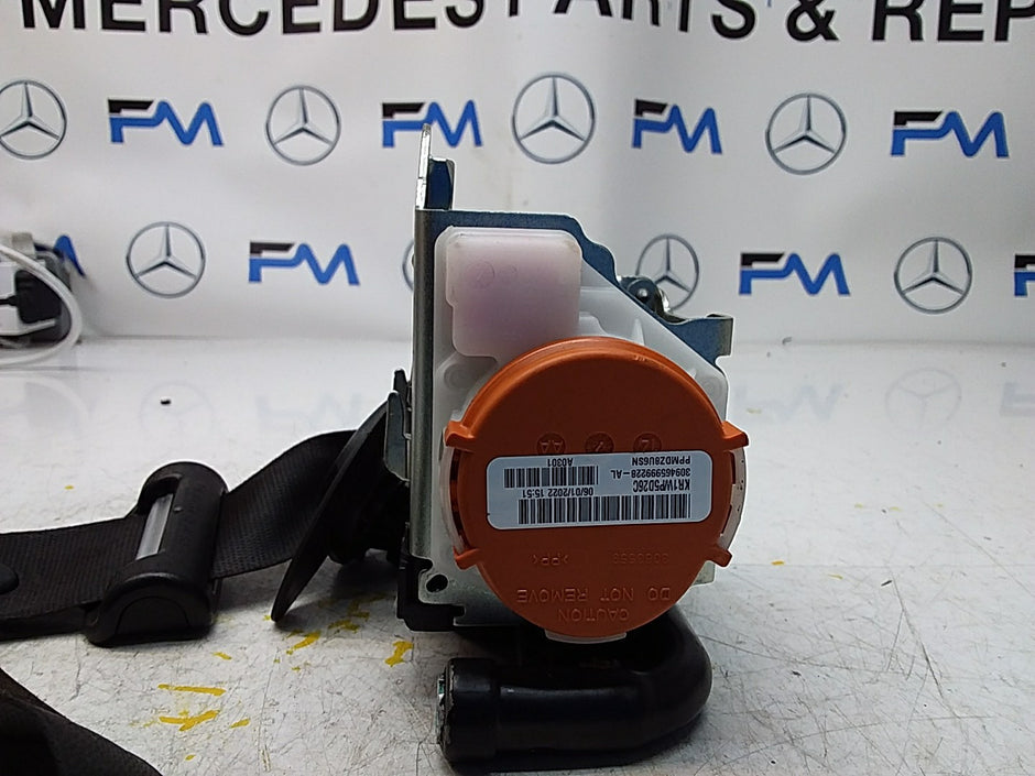 MERCEDES A-CLASS  FRONT RIGHT SEAT BELT WITH PRETENSIONER A1778600800 FMS58 OSF