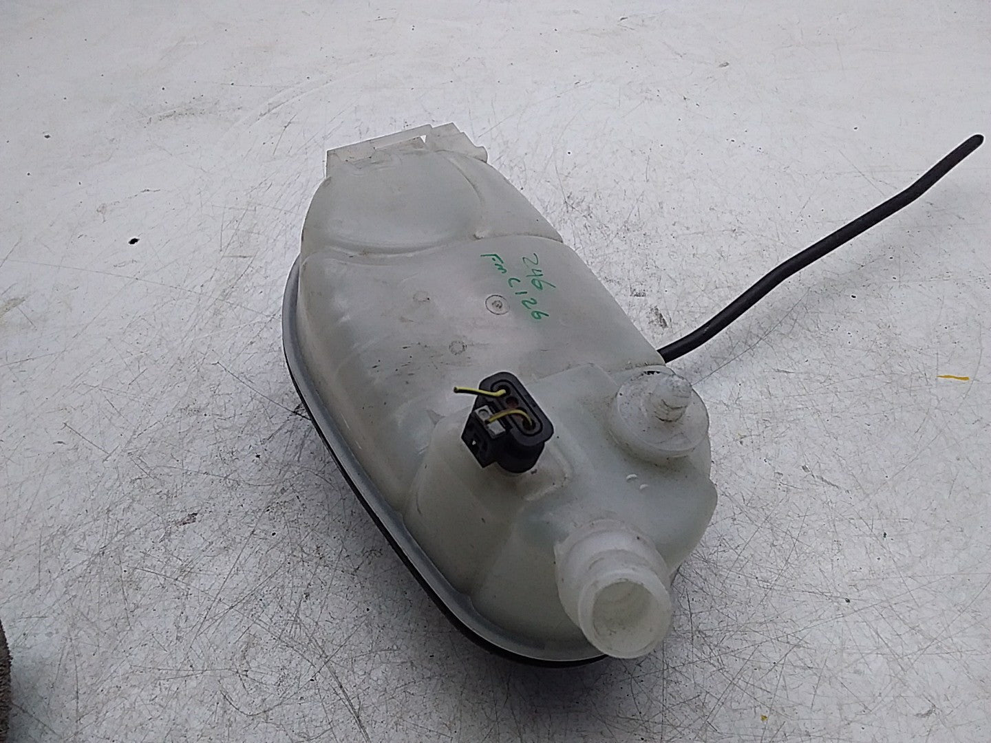 MERCEDES BENZ B-CLASS W246 COOLANT EXPANSION TANK  A2465000049 FMC126