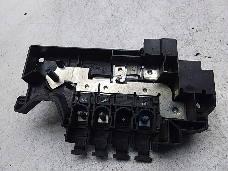 MERCEDES BENZ  A-CLASS  W177 FUSE RELAY JUNCTION BOX  A1775404707 FMF153