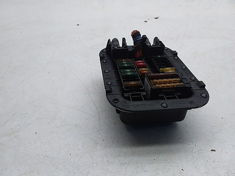 MERCEDES BENZ S-CLASS W222 2014ONWARDS FUSE RELAY BOX  A2225403150 FMF128