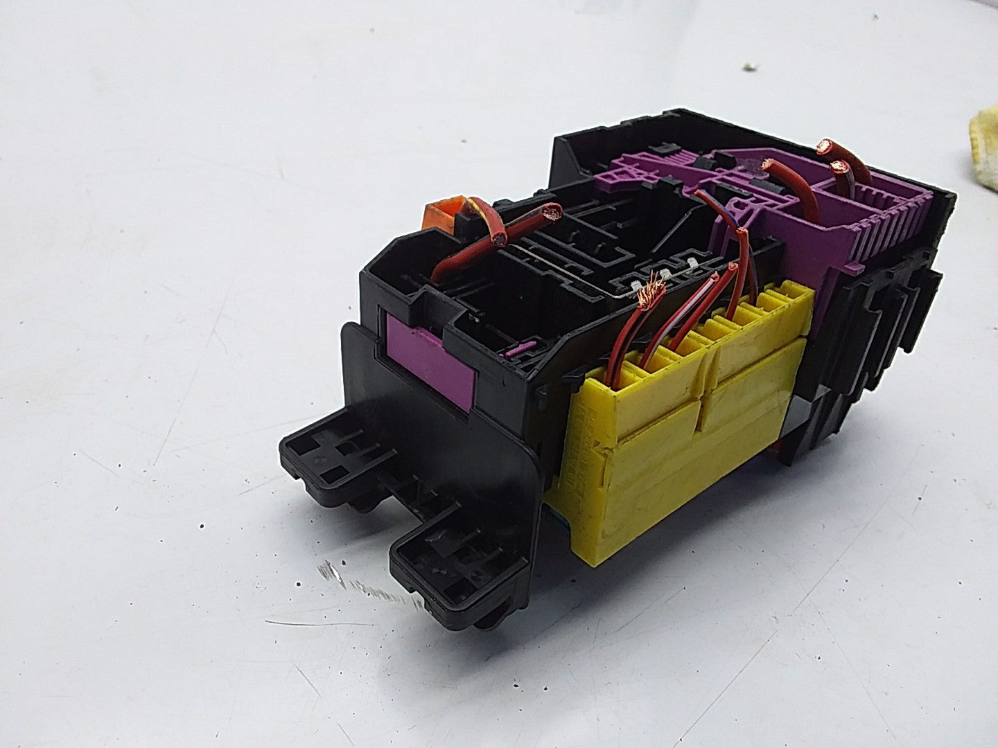 MERCEDES C CLASS FUSE RELAY BOX A2059067200 W205 2014 - 2021 FMF25