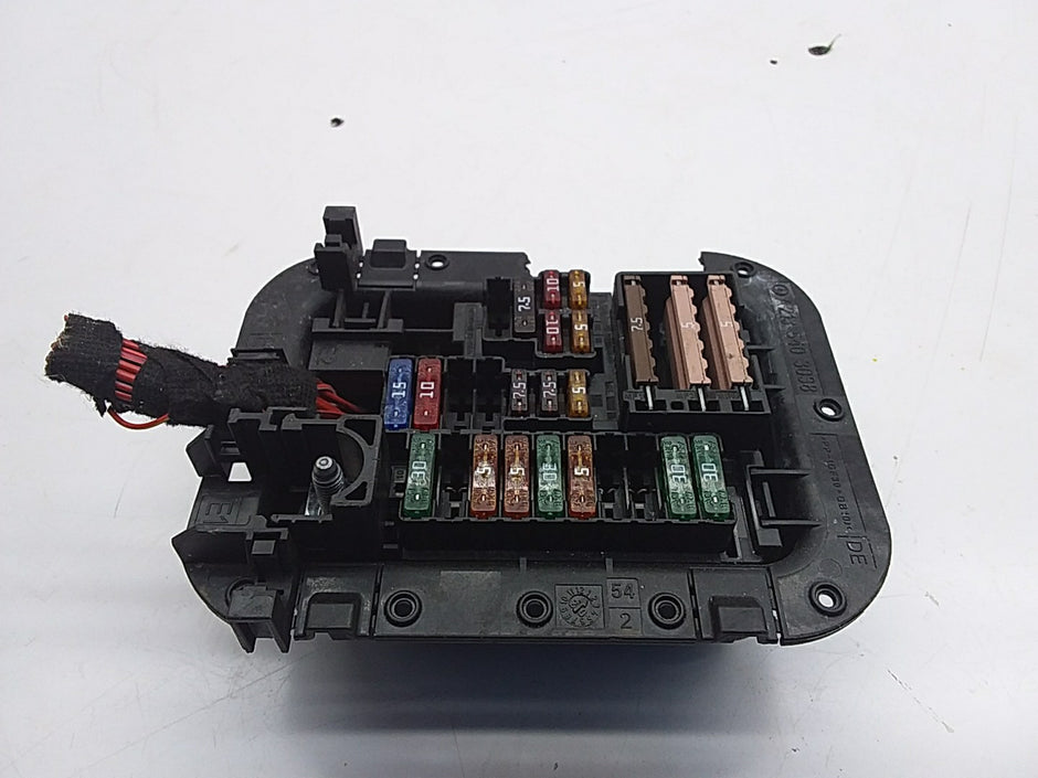 2017/2023 MERCEDES-BENZ E CLASS W213  FUSE BOX  A2135403038 FMF27