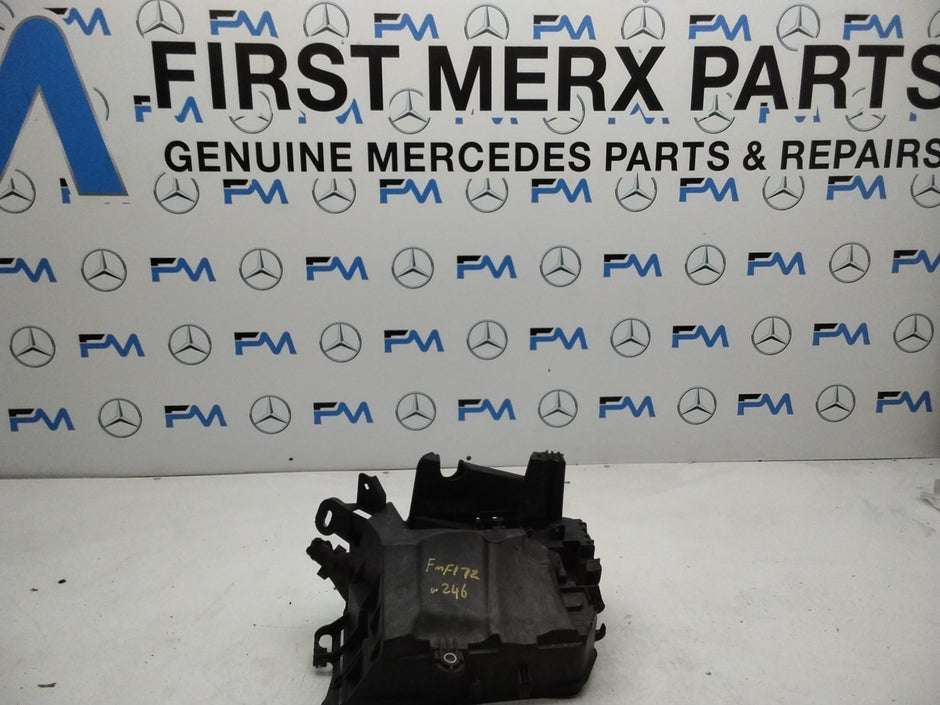 MERCEDES BENZ B-CLASS FUSE RELAY  BOX A2469980601  FMF172