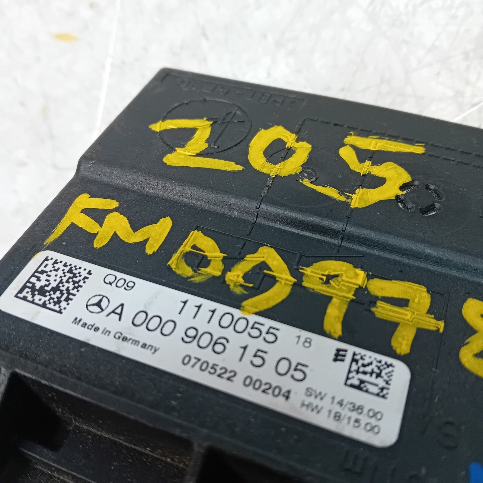 MERCEDES  C E CLASS W205 W213 NEGATIVE BATTERY CLAM TERMINAL A0009061505 FM00978