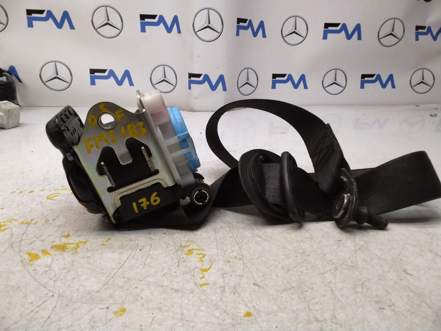 MERCEDES A CLASS SEAT BELT FRONT RIGHT A1768600285 W176 FMS183 OSF