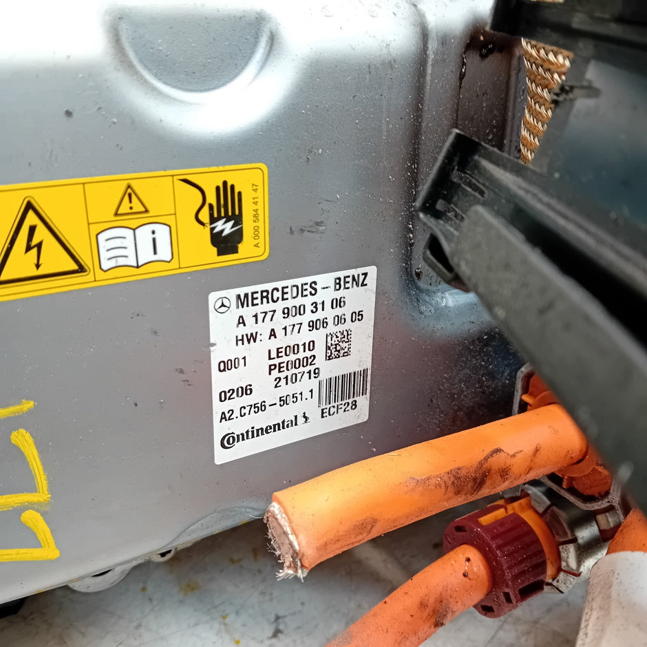 MERCEDES A CLASS W177 PETROL HYBROD BATTERY  CONVERTER  A1779003106 FM001131