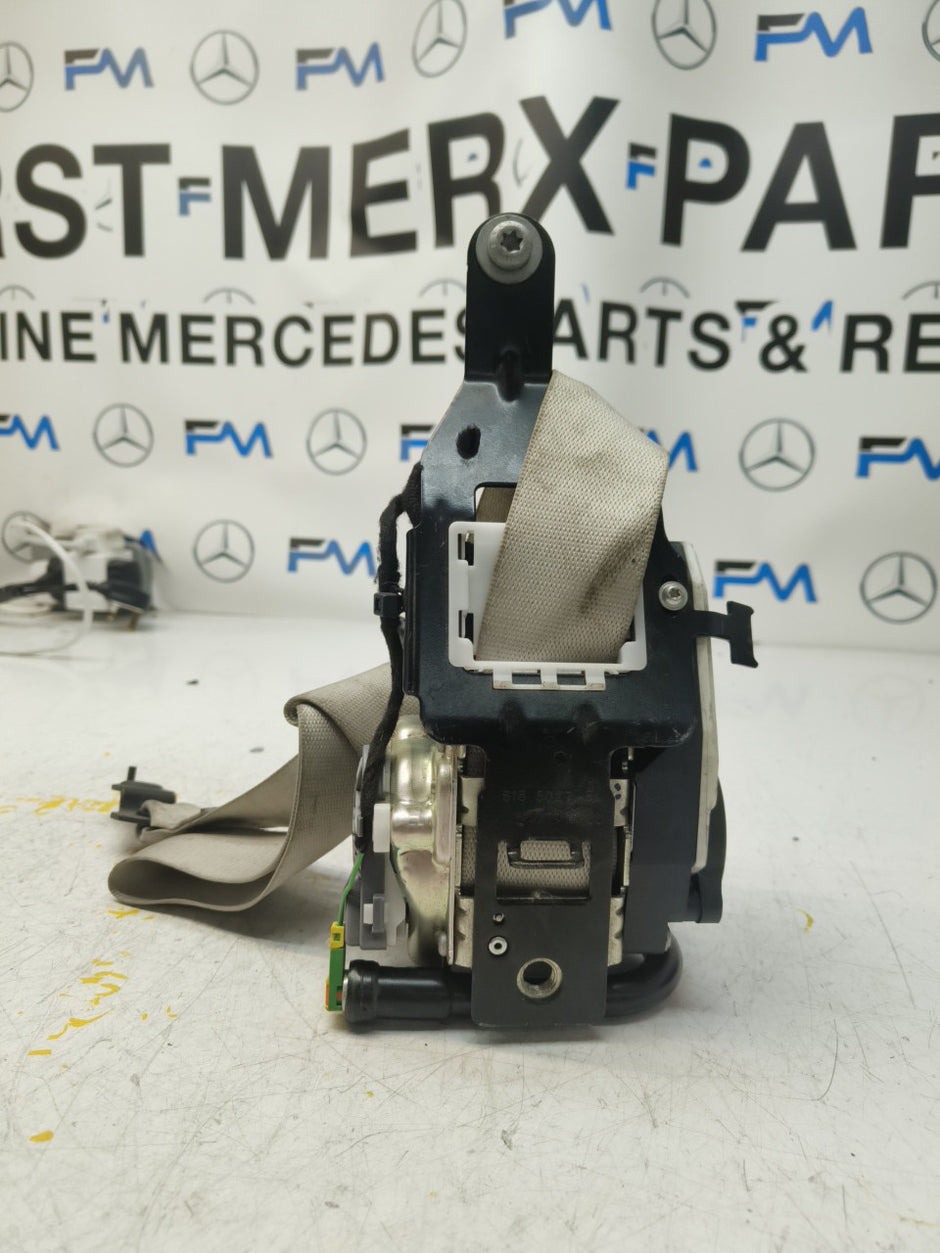 MERCEDES BENZ E-CLASS W212 DRIVER SIDE FRONT SEAT BELT A2128600886 OSF FMS42