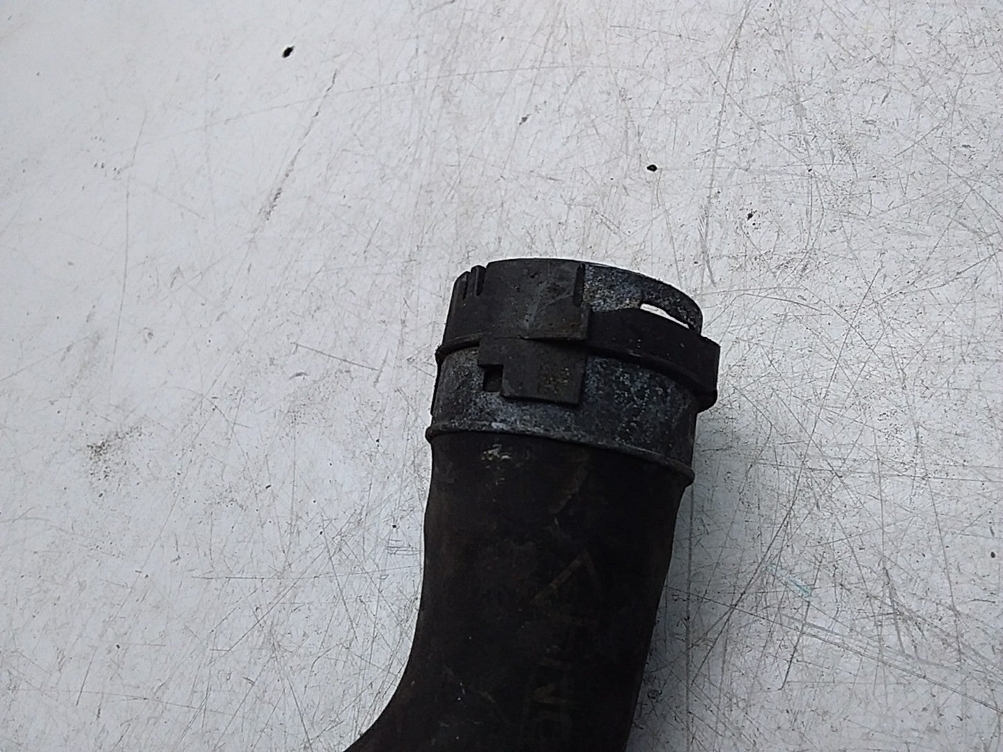 MERCEDES BENZ E-CLASS W213 AIR INTAKE TUBE A2135010182 FMI51