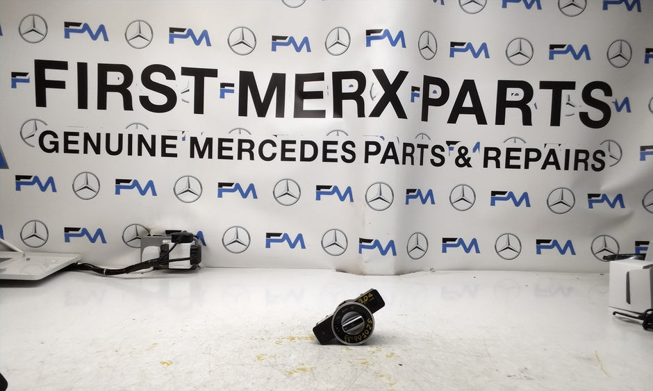 MERCEDES C-CLASS W204 HEADLIGHT CONTROL SWITCH 2014 A2049053103 FM001025