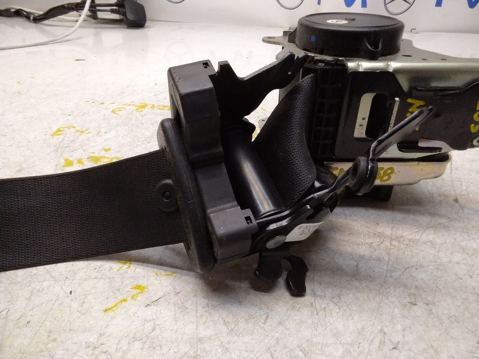 MERCEDES-BENZ W205 C CLASS FRONT LEFT PASSENGER SEATBELT A2058605185 FMS338 NSF