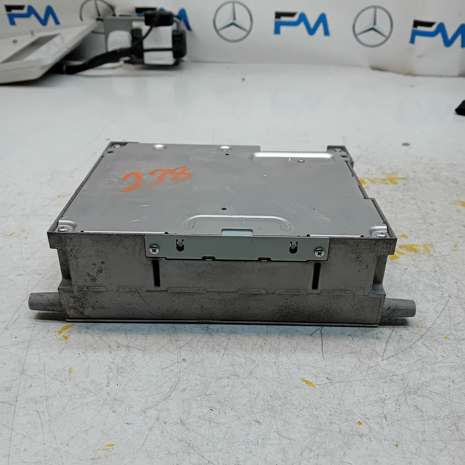 MERCEDES BENZ E-CLASS W213 2018 RADIO CD STEREO HEAD UNIT A2139005219 FM00809